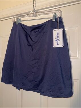 Lady Pinseeker Navy Active Skort. Women’s Sz L NWT